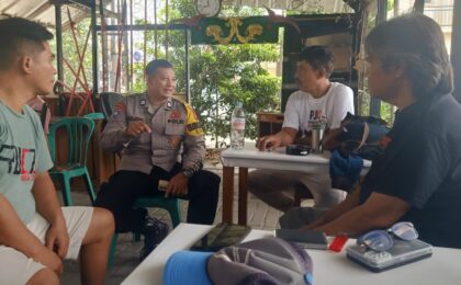 Bhabinkamtibmas Mustikasari Patroli dan Sambangi Warga, Ingatkan Waspada Curanmor