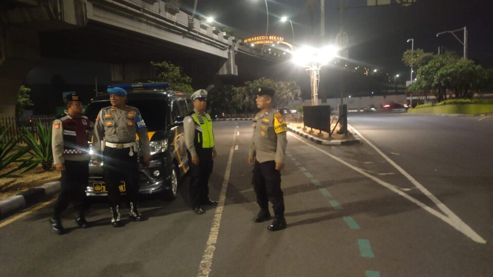 Jakarta On The Spot: Polsek Bekasi Selatan Gelar Patroli Cipta Kondisi, Antisipasi Kriminalitas Hingga Dini Hari
