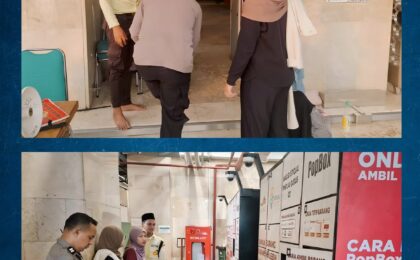 Laporan via 110 Ditindaklanjuti, Polisi Bantu Jamaah Tangani Loker Terkunci di Masjid Istiqlal