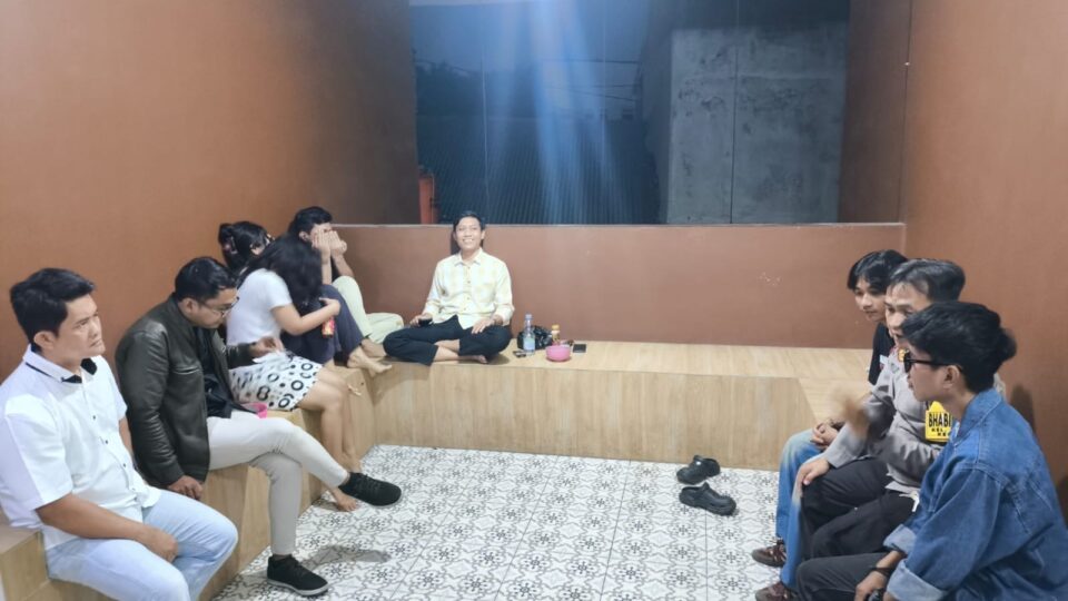 JAGA JAKARTA ON THE SPOT BHABINKAMTIBMAS SERAP ASPIRASI WARGA, SAMPAIKAN BAHAYA TAWURAN, NARKOBA DAN JUDI ONLINE