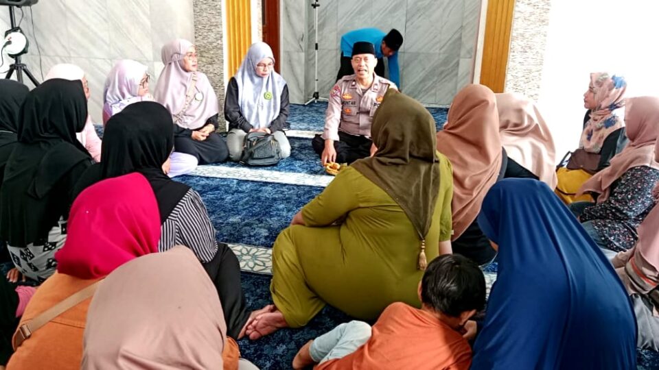 Jaga Jakarta On The Spot, Bhabinkamtibmas Pekayon Jaya Serap Aspirasi Warga