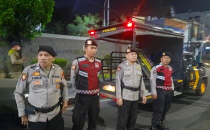 PATROLI PERINTIS PRESISI GABUNGAN SKALA BESAR DALAM RANGKA CIPTA KONDISI WILAYAH HUKUM POLRES METRO BEKASI KOTA