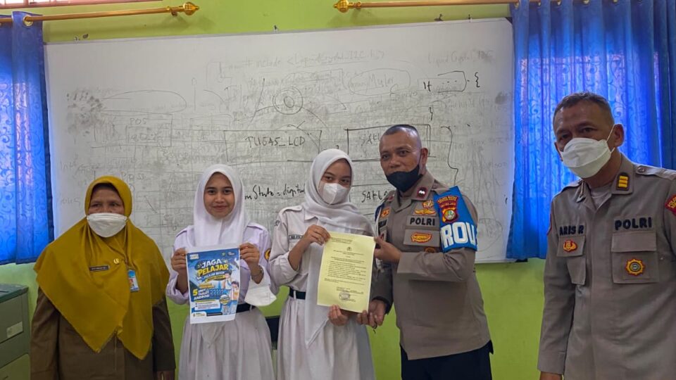 Sosialisasi Maklumat Kapolres dan Pendampingan Siswa untuk Cegah Provokasi