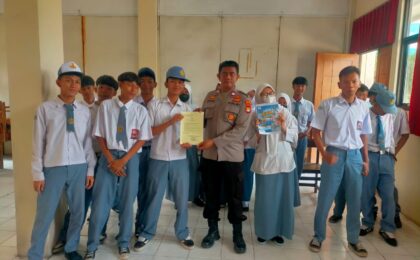 Polsek Medan Satria Sosialisasikan Maklumat Kapolres dan Program Jaga Pelajar BeKen