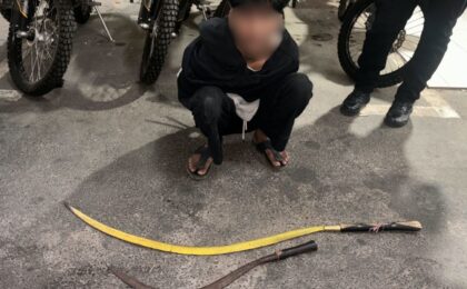 Brimob Polda Metro Jaya Bubarkan Tawuran di Cakung, Dua Bilah Sajam Diamankan