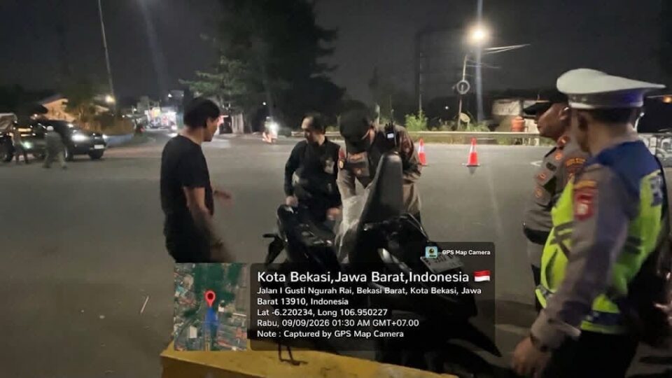 Jaga Jakarta On The Spot, Polsek Bekasi Barat Gelar Razia Stasioner dan Patroli Antisipasi Kejahatan Jalanan dan Tawuran