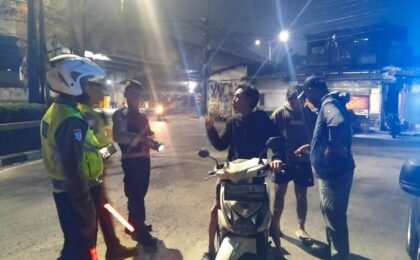 Jaga Jakarta On The Spot, Kapolsek Bekasi Barat Pimpin KRYD dan Razia Stasioner Cegah Tawuran