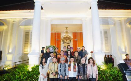 Kapolri Hadiri Pembukaan Pameran Nasirun “Bersimpuh di Kaki Para Guru” di Galeri Nasional Indonesia