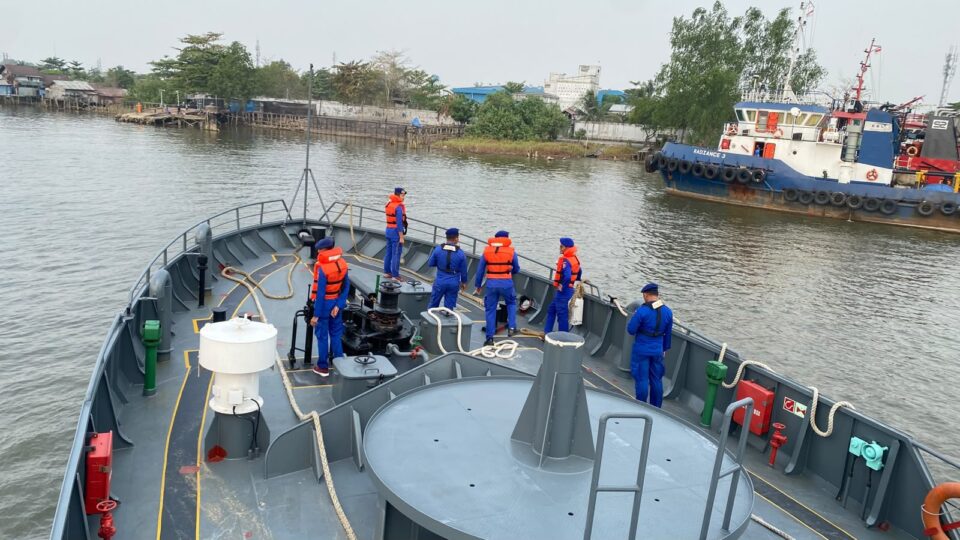 Polri Optimalkan Pencarian KM Virgo, Kerahkan Kapal dan Helikopter serta Tim DVI
