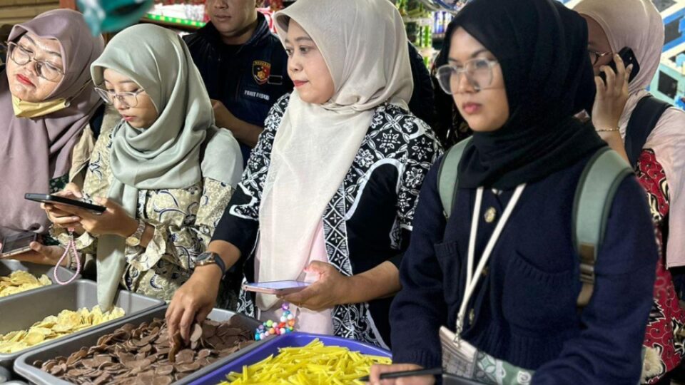 Satgas Pangan Polda Metro Jaya Cek Harga dan Stok Beras di Tiga Lokasi Jakarta Selatan