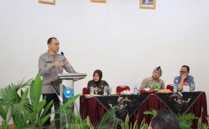 Polres Metro Bekasi Kota Bersama Kepala Sekolah se-Kota Bekasi Perkuat Jaga Pelajar untuk Masa Depan Generasi