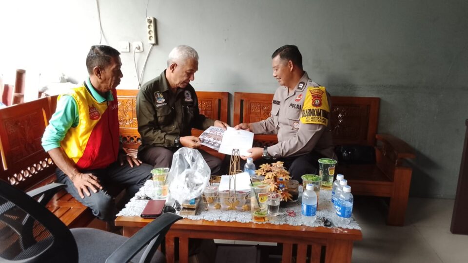 Bhabinkamtibmas Mustikasari Sambangi Tokoh Wilayah Mustikasari 