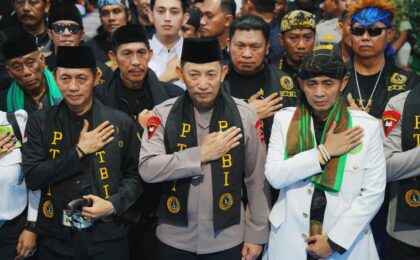 Kapolri Dorong Silat dan Debus Banten Jadi Sumber Devisa Daerah