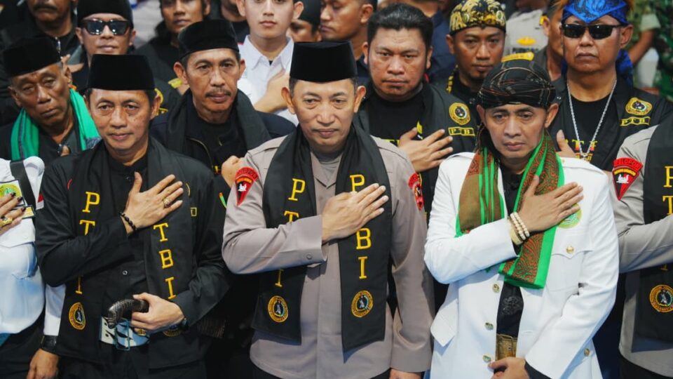 Kapolri Dorong Silat dan Debus Banten Jadi Sumber Devisa Daerah