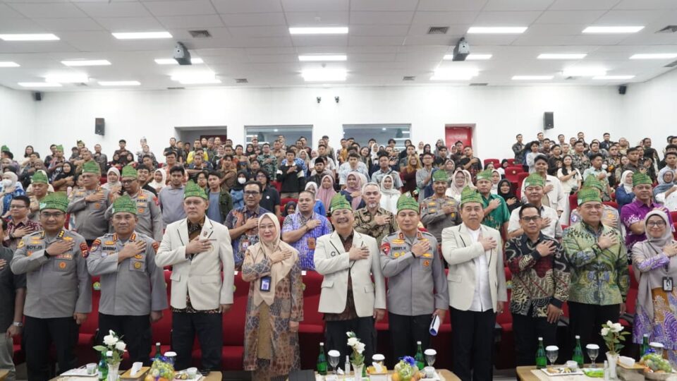 WAKAPOLRI: PUSAT STUDI UNRI-POLDA RIAU TAMBAH JEJARING 100 PUSAT STUDI KEPOLISIAN