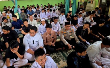 Jaga Pelajar, Polisi Masif Berikan Pendampingan dan Edukasi Hukum di SMKN 9 Bekasi