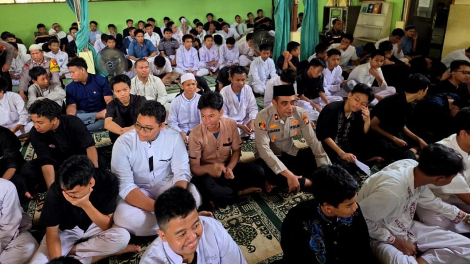 Jaga Pelajar, Polisi Masif Berikan Pendampingan dan Edukasi Hukum di SMKN 9 Bekasi
