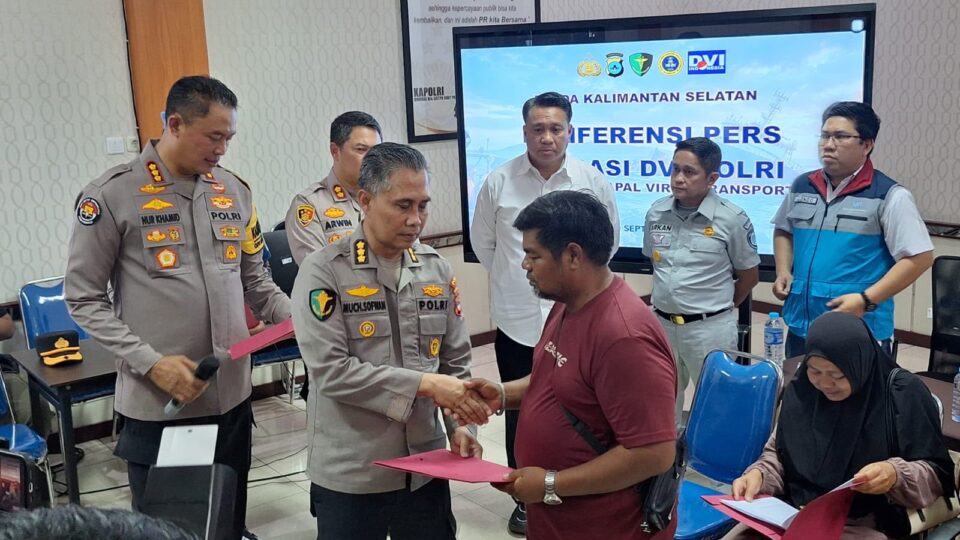 DVI POLRI BERHASIL IDENTIFIKASI 9 KORBAN KM VIRGO TRANSPORT 8, SELURUHNYA TELAH DISERAHKAN KEPADA KELUARGA
