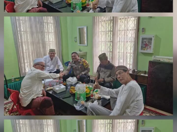 Sinergitas TNI-Polri Sambangi Tokoh Agama dan Masyarakat di Jatiwaringin