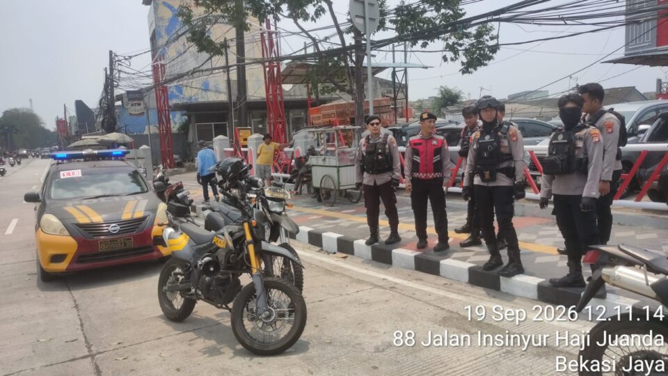 Patroli Gabungan Presisi dan Patko Sambangi Jalur Rawan, Sosialisasi Call Center 110 kepada Warga