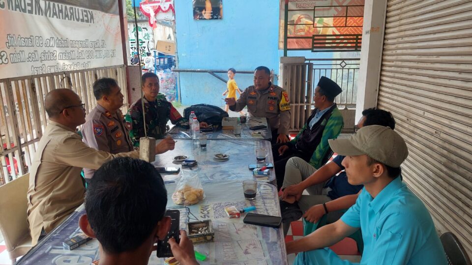 Wujud Sinergitas TNI-Polri, Polsek Medansatria Patroli Bersama di Pondok Ungu