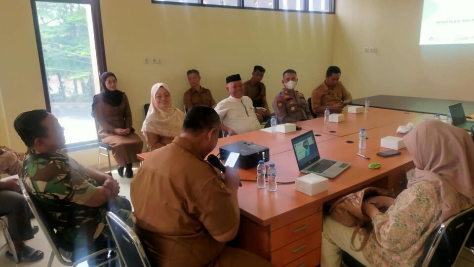 Wakapolsek Bekasi Barat Hadiri Sosialisasi Penataan Kali Malang di Jakasampurna