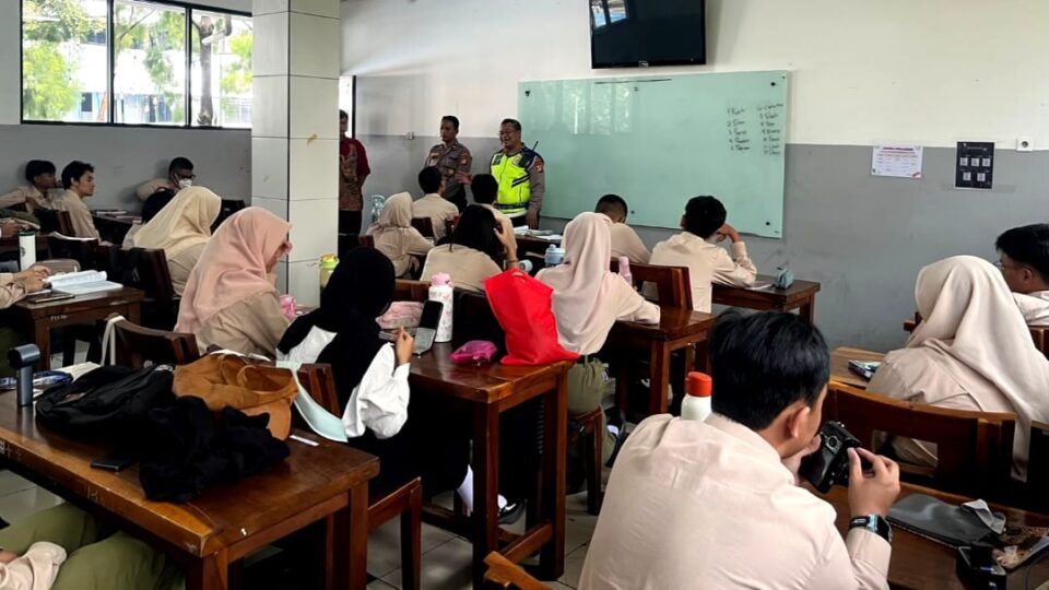 Cegah Kekerasan, Polsek Bekasi Selatan Sosialisasikan Maklumat Kapolres