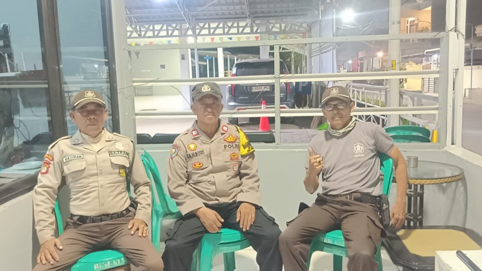 Polsek Medan Satria Sambangi Pos Keamanan Perumahan Tytyan Indah