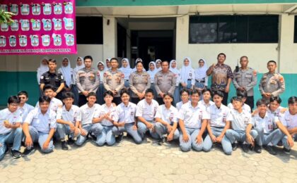 Polsek Bekasi Selatan Sosialisasikan Paham AI, Bekali Pelajar Bijak Gunakan Teknologi