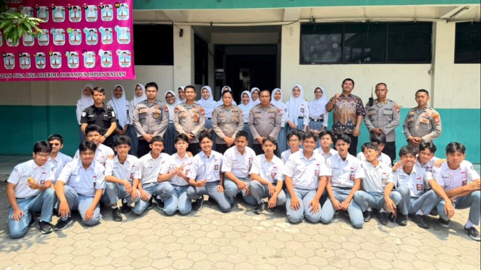 Polsek Bekasi Selatan Sosialisasikan Paham AI, Bekali Pelajar Bijak Gunakan Teknologi