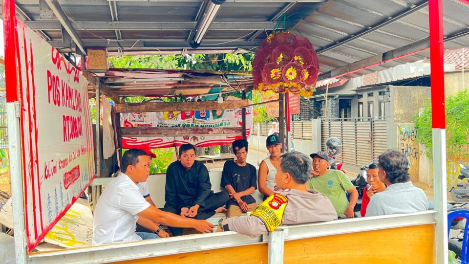 JAGA JAKARTA ON THE SPOT SERAP ASPIRASI WARGA, BHABINKAMTIBMAS INGATKAN BAHAYA KEBAKARAN
