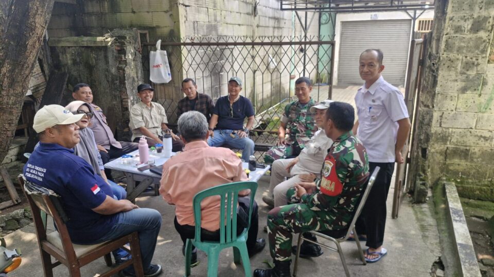 Jaga Jakarta On The Spot: Sinergi Bhabinkamtibmas dan Babinsa Jatiwaringin Perkuat Keamanan Lingkungan