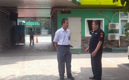 Humas Polres Metro Bekasi Kota Monitoring SMK Taruna Bangsa Cegah Pelajar Ikut Aksi Demonstrasi di Jakarta