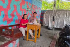 Bhabinkamtibmas Kotabaru Sambangi Warga Harapan Baru Regency Imbau Kewaspadaan C3