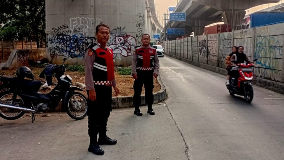 Cegah Tawuran dan 3C, Polsek Bekasi Selatan Perkuat Patroli di Cikunir Raya