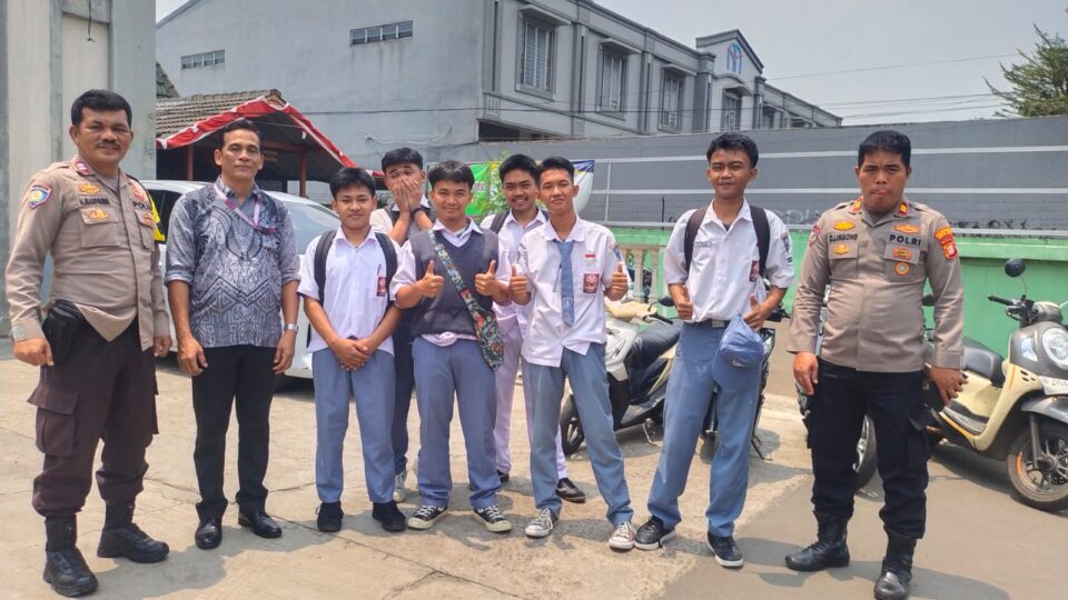 Polsek Jatisampurna Beri Himbauan ke Siswa SMK Walisongo