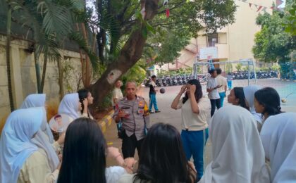 Polsek Pondok Gede Gelar Apel dan Gladi Simulasi Penyekatan di Perbatasan Bekasi-Jakarta Timur