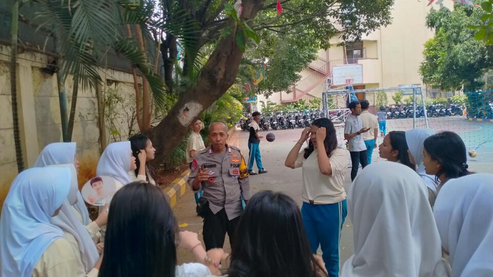 Polsek Pondok Gede Gelar Apel dan Gladi Simulasi Penyekatan di Perbatasan Bekasi-Jakarta Timur