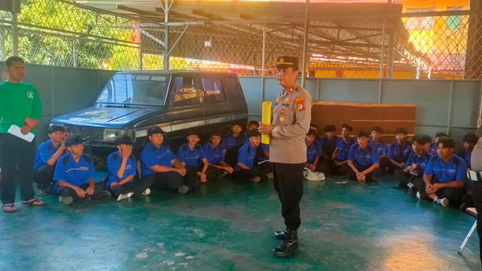 Polsek Bantargebang Berikan Imbauan kepada Pelajar untuk Tidak Terlibat Aksi Unjuk Rasa