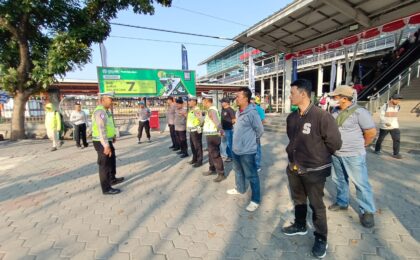 Polsek Bekasi Utara Gelar Simulasi Mapping dan Pemantauan di Stasiun Bekasi