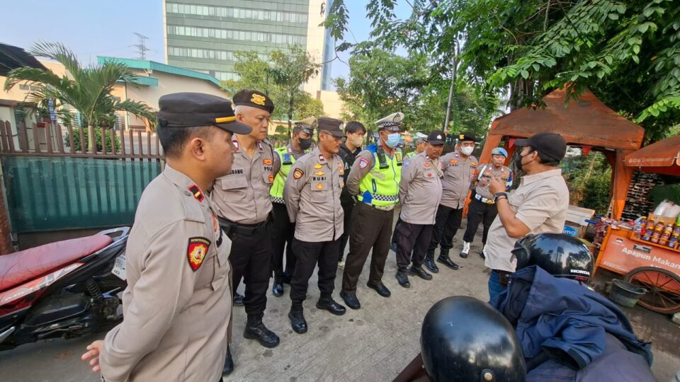 Polres Metro Bekasi Kota Gelar Simulasi Penyekatan di Perbatasan Bekasi-Jakarta