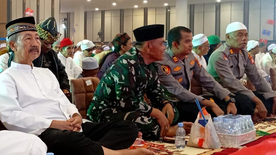 Kapolsek Bekasi Selatan Hadiri Peringatan Maulid Nabi Muhammad SAW, Ribuan Jamaah Ikuti Acara Dengan Khidmat
