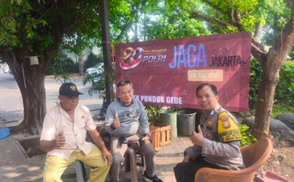 Bangkitkan Semangat Siskamling, Bhabinkamtibmas Jatimelati Gelar 'Jaga Jakarta On The Spot'