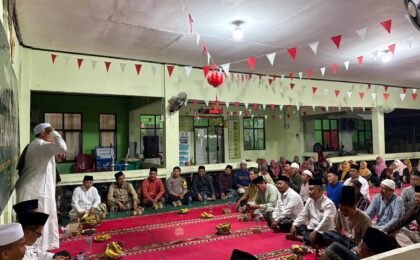 Hadiri Peringatan Maulid Nabi di Jatikramat, Polsek Jatiasih Titip Pesan Kerukunan dan Kepedulian Sosial