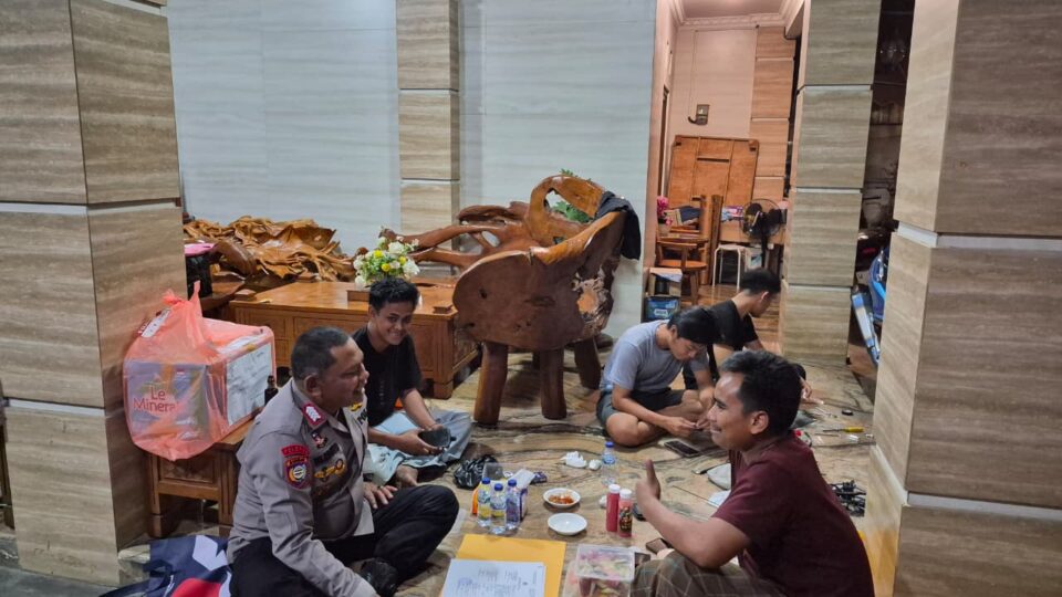 GIAT PATROLI/DDS/SAMBANG KEDIAMAN KAPOLDA SULTRA DI KEL. JATIWARINGIN
