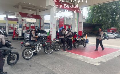 Dekati Warga Terminal Bekasi, Tim Perintis Presisi Gelar Patroli Dialogis Siang Hari