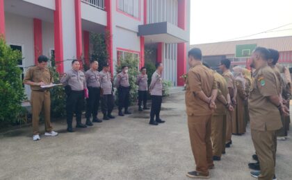 Polri Laksanakan Pendampingan dan Cek Kesehatan Siswa di SMKN 15 Padurenan