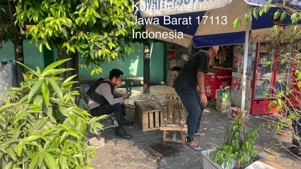 Sambangi Terminal Bekasi dan Sultan Agung, Patroli Perintis Presisi Imbau Pesan Kamtibmas