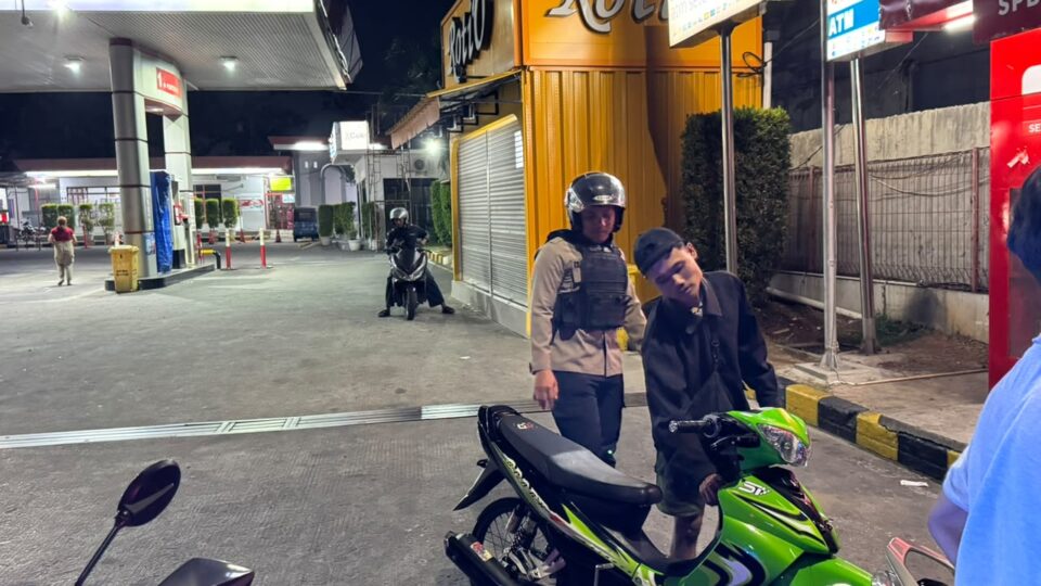 Amankan Wilayah Dini Hari, Tim 3 Singa Sat Samapta Polres Gelar Patroli Jaga Jakarta