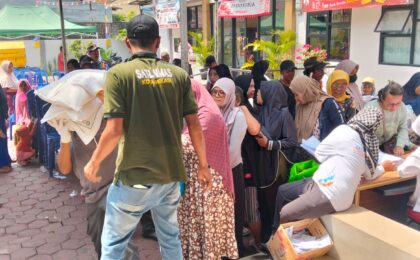 Sinergi 3 Pilar Jatiwarna Kawal Penyaluran 37.380 Karung Beras Bantuan Pangan